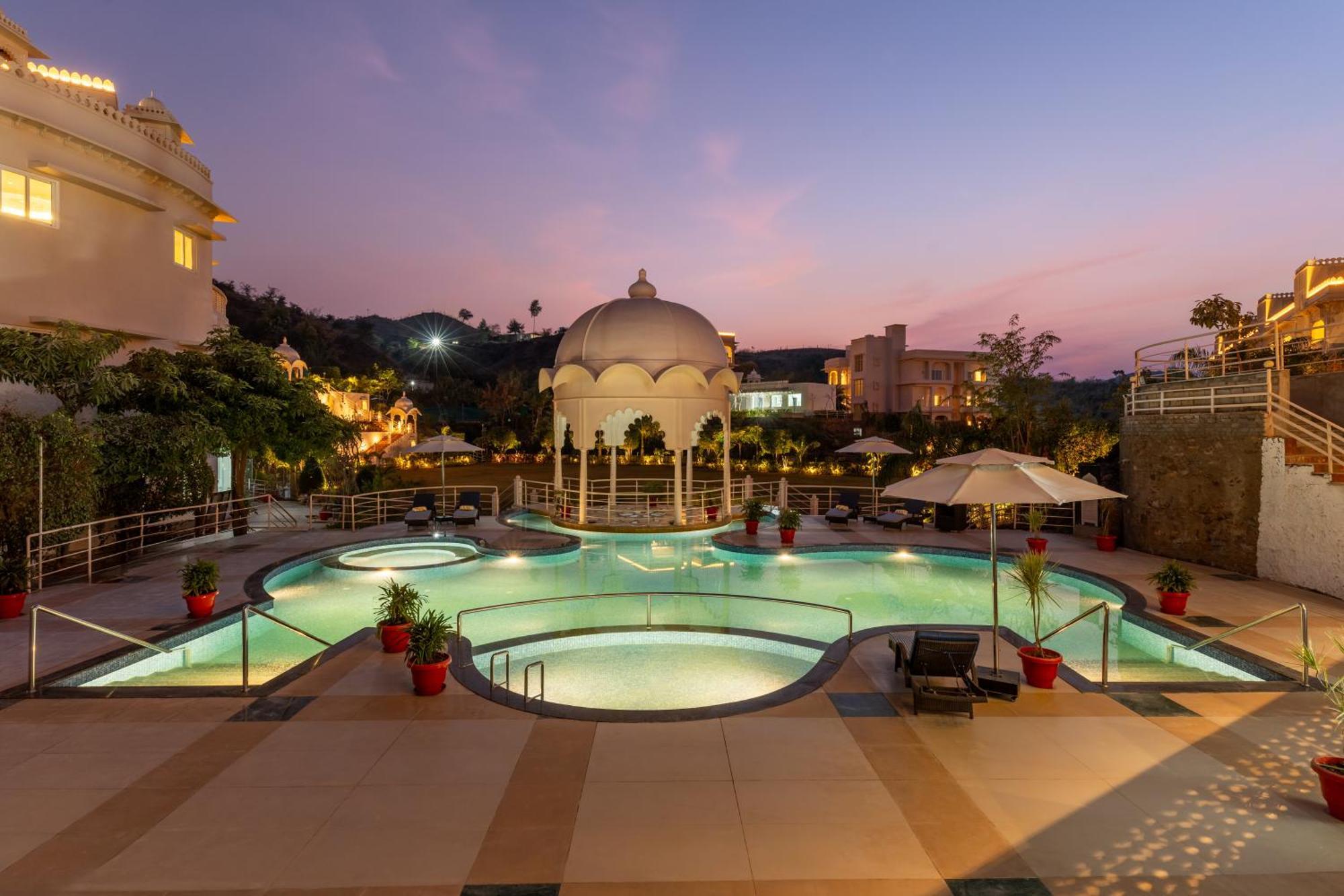 Sayaji Resorts & Spa ウダイプル エクステリア 写真