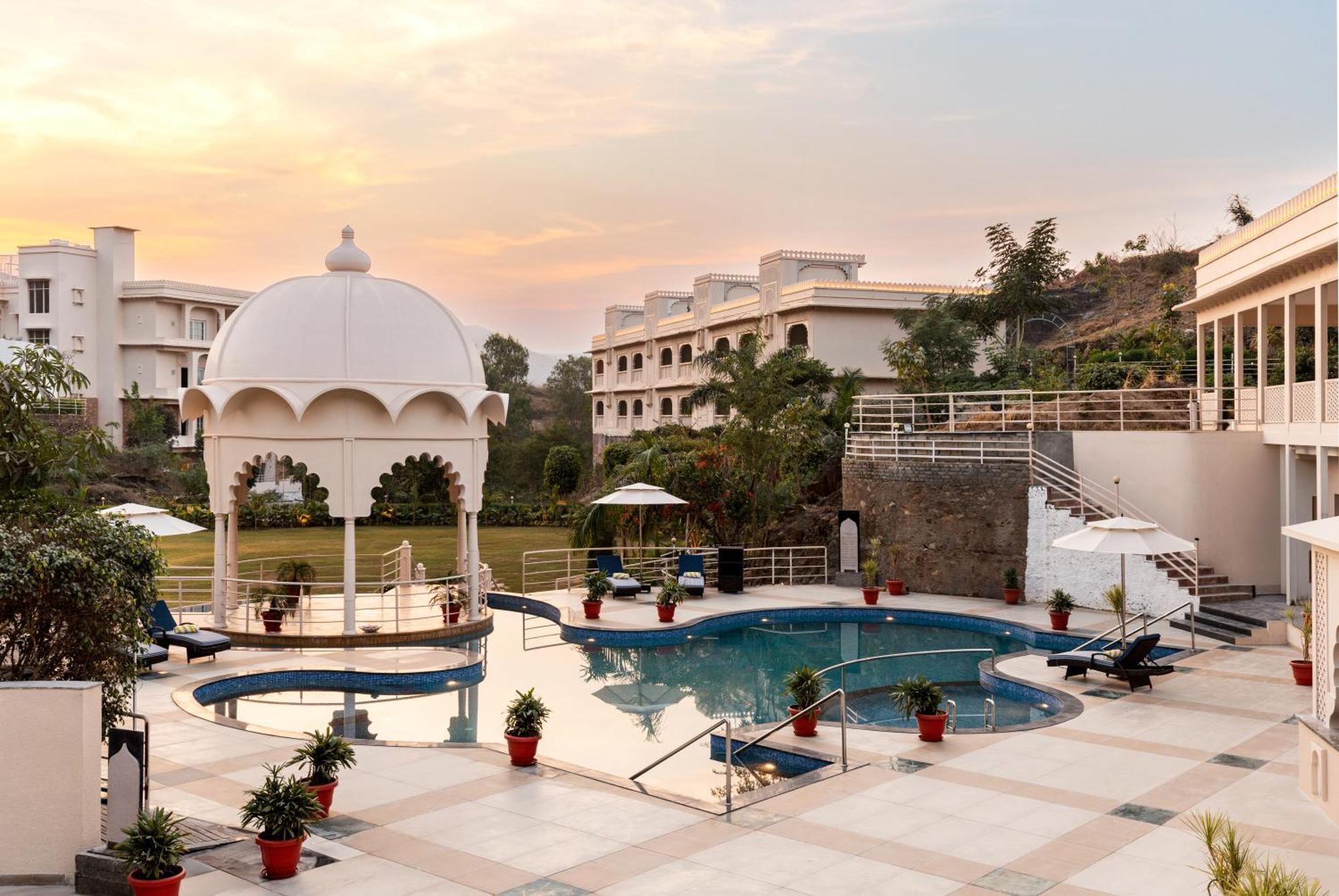 Sayaji Resorts & Spa ウダイプル エクステリア 写真