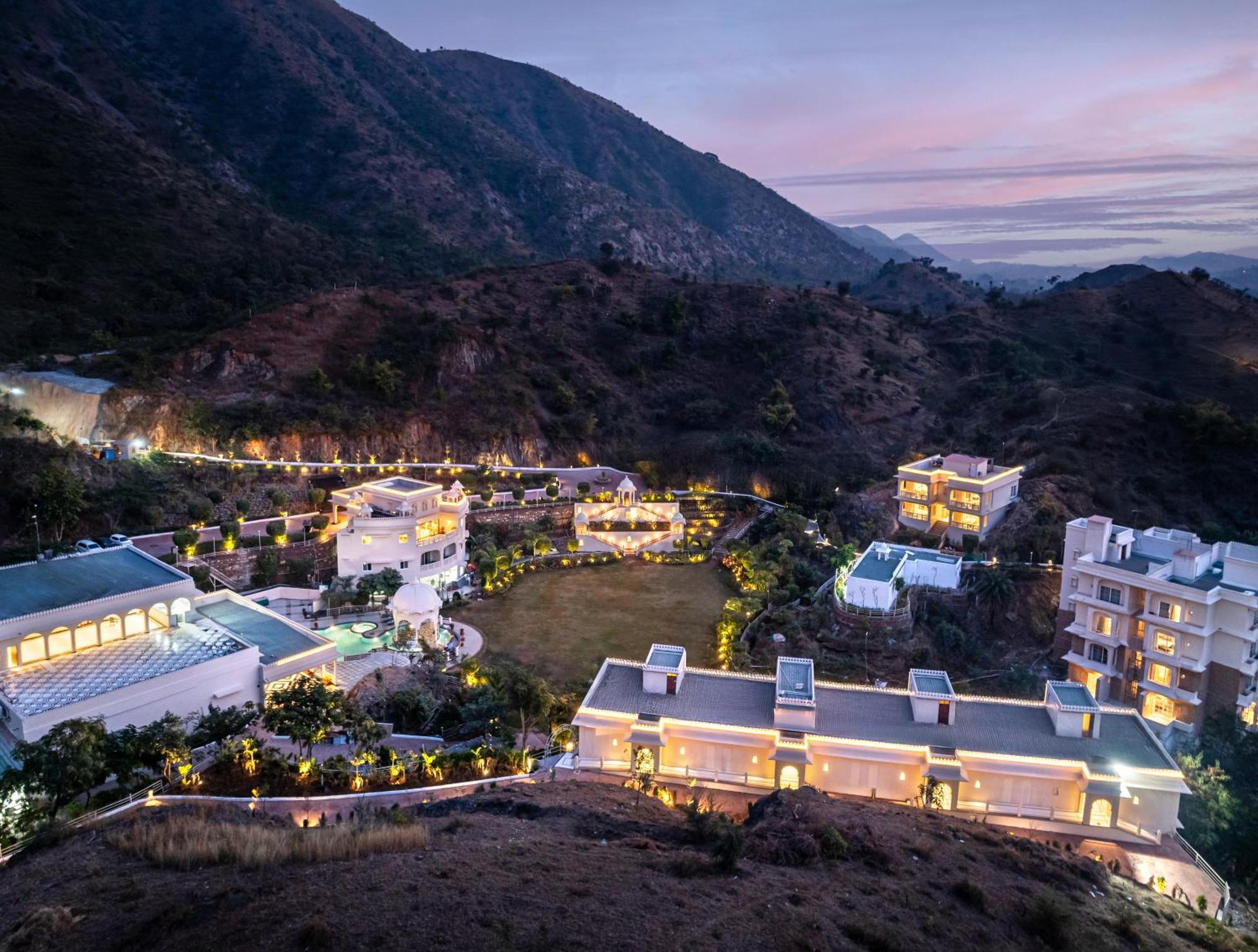 Sayaji Resorts & Spa ウダイプル エクステリア 写真